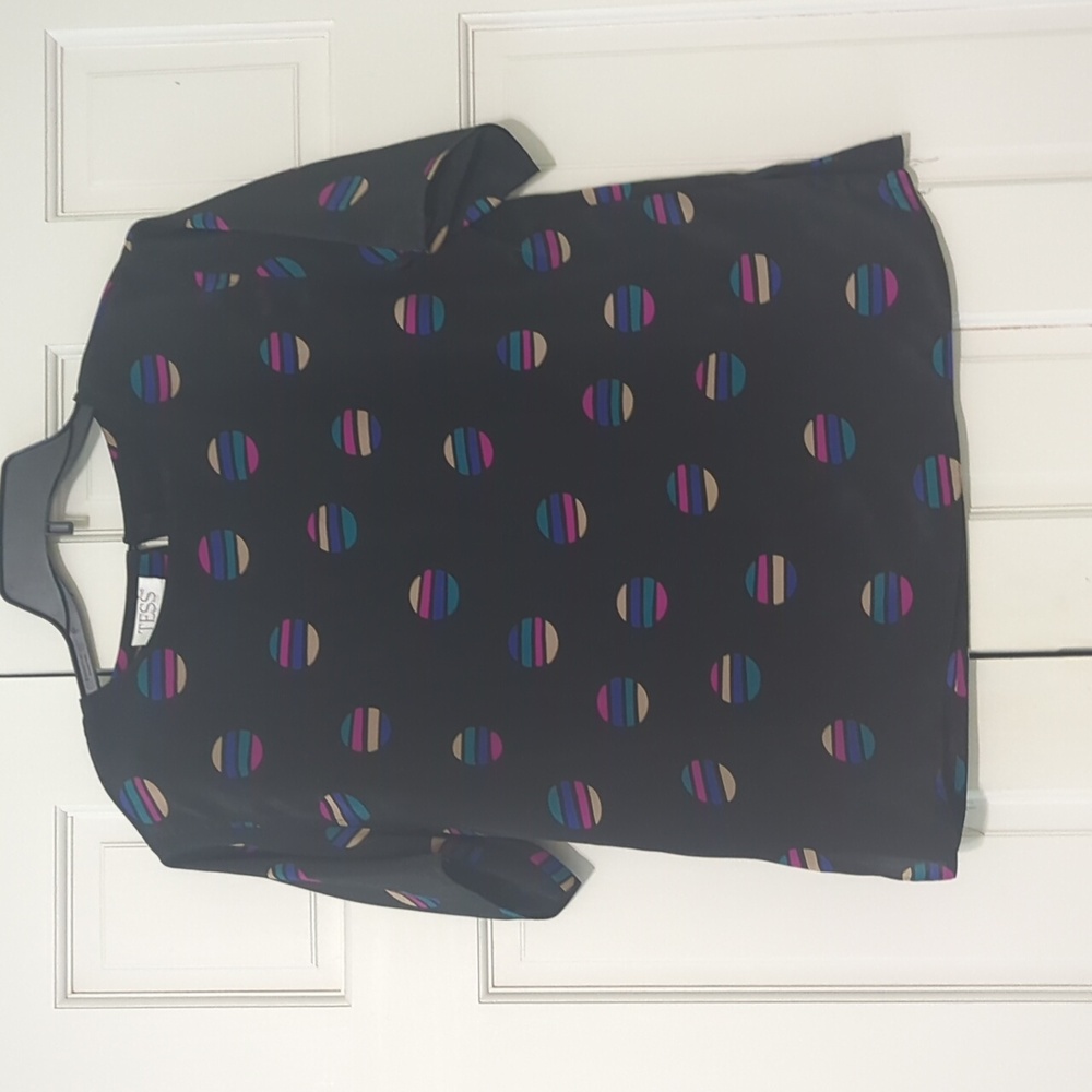 TESS Women's Shirt